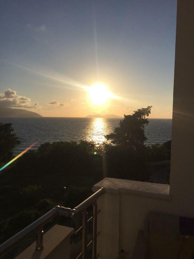 Residence David Vlore Bagian luar foto